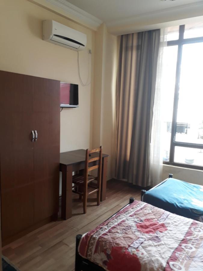 巴统 乔治大教堂旅馆酒店 外观 照片