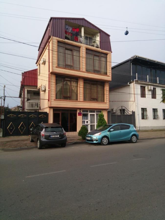 巴统 乔治大教堂旅馆酒店 外观 照片