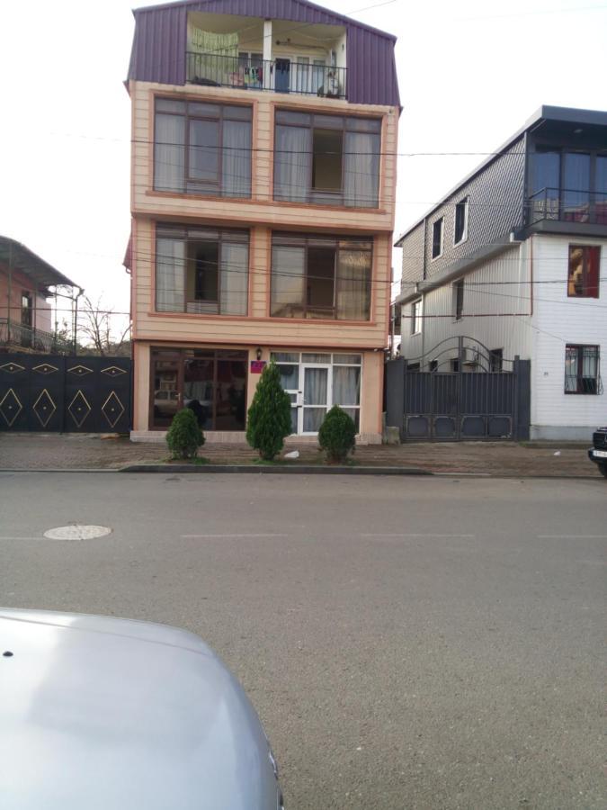 巴统 乔治大教堂旅馆酒店 外观 照片